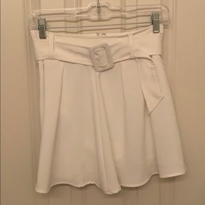 Do + Be White Buckle Skort